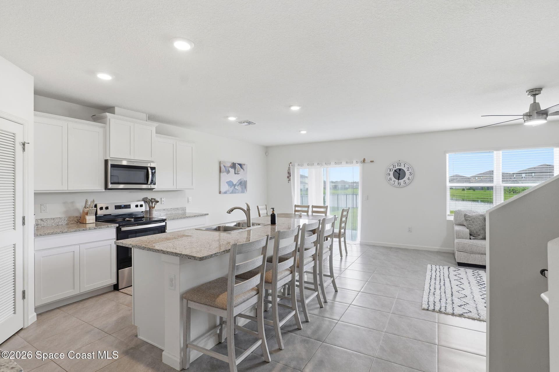 1026 Dugan Circle SE photo 4