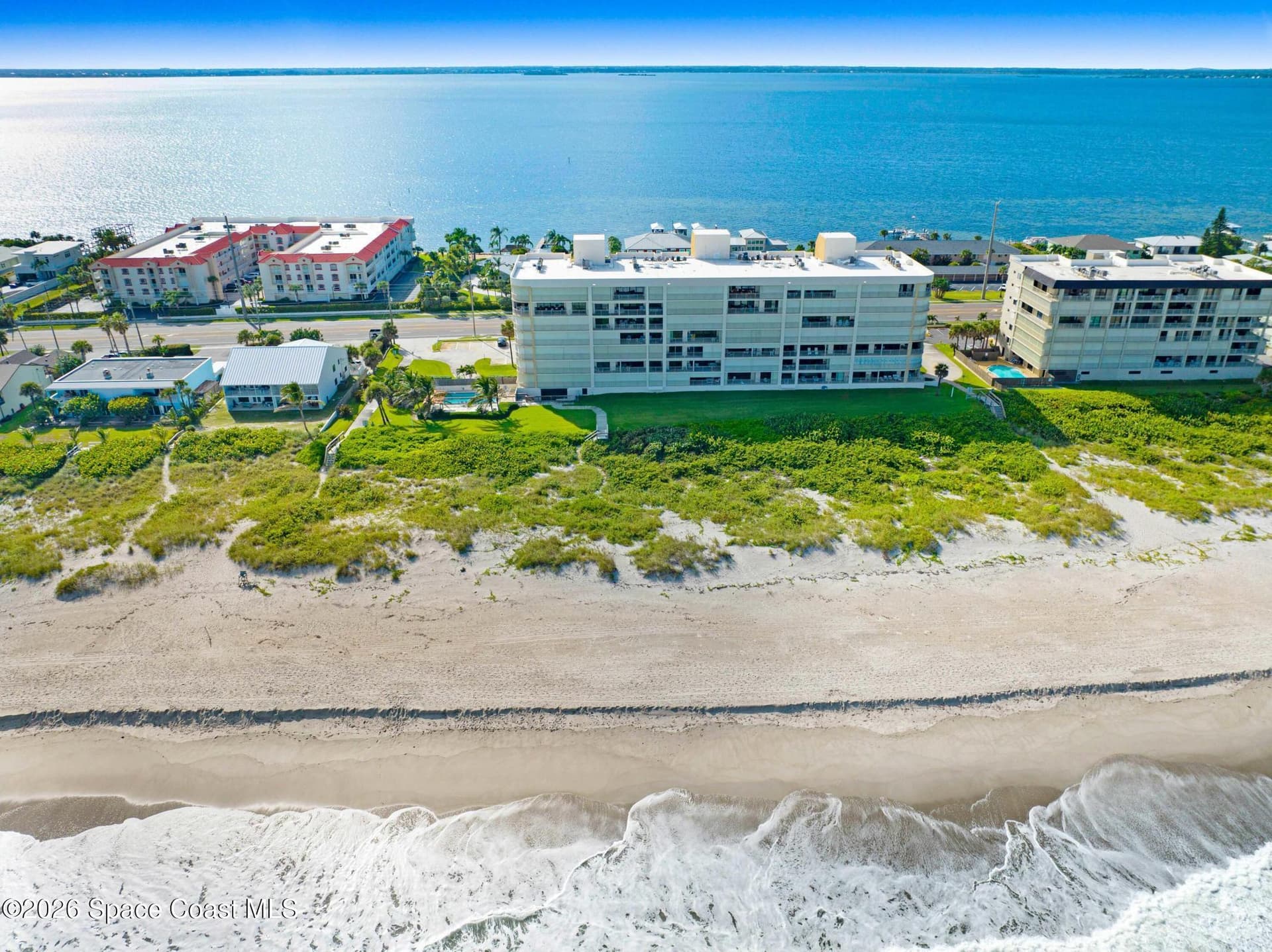 3221 S Atlantic Avenue 804 photo 4