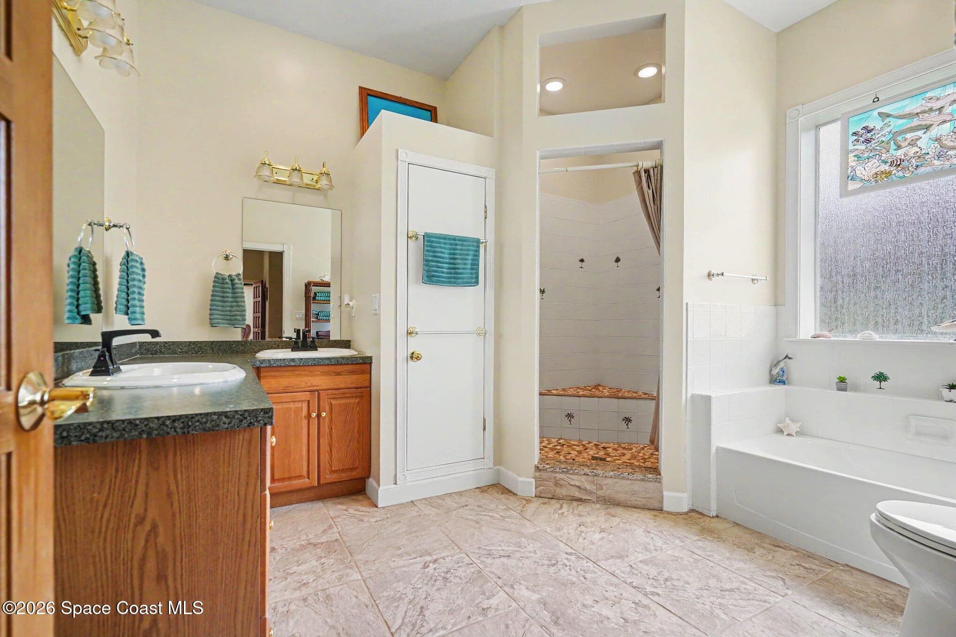 3525 Hield Road photo 21