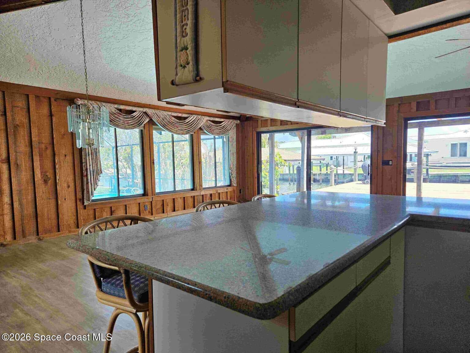 425 Arrowhead Lane photo 9