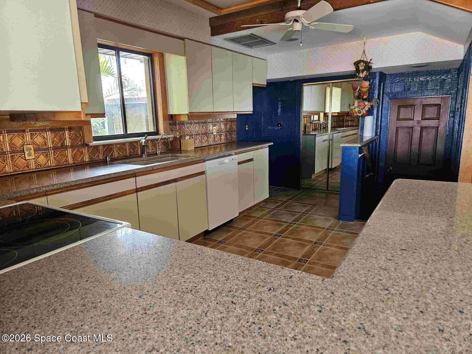 425 Arrowhead Lane photo 11