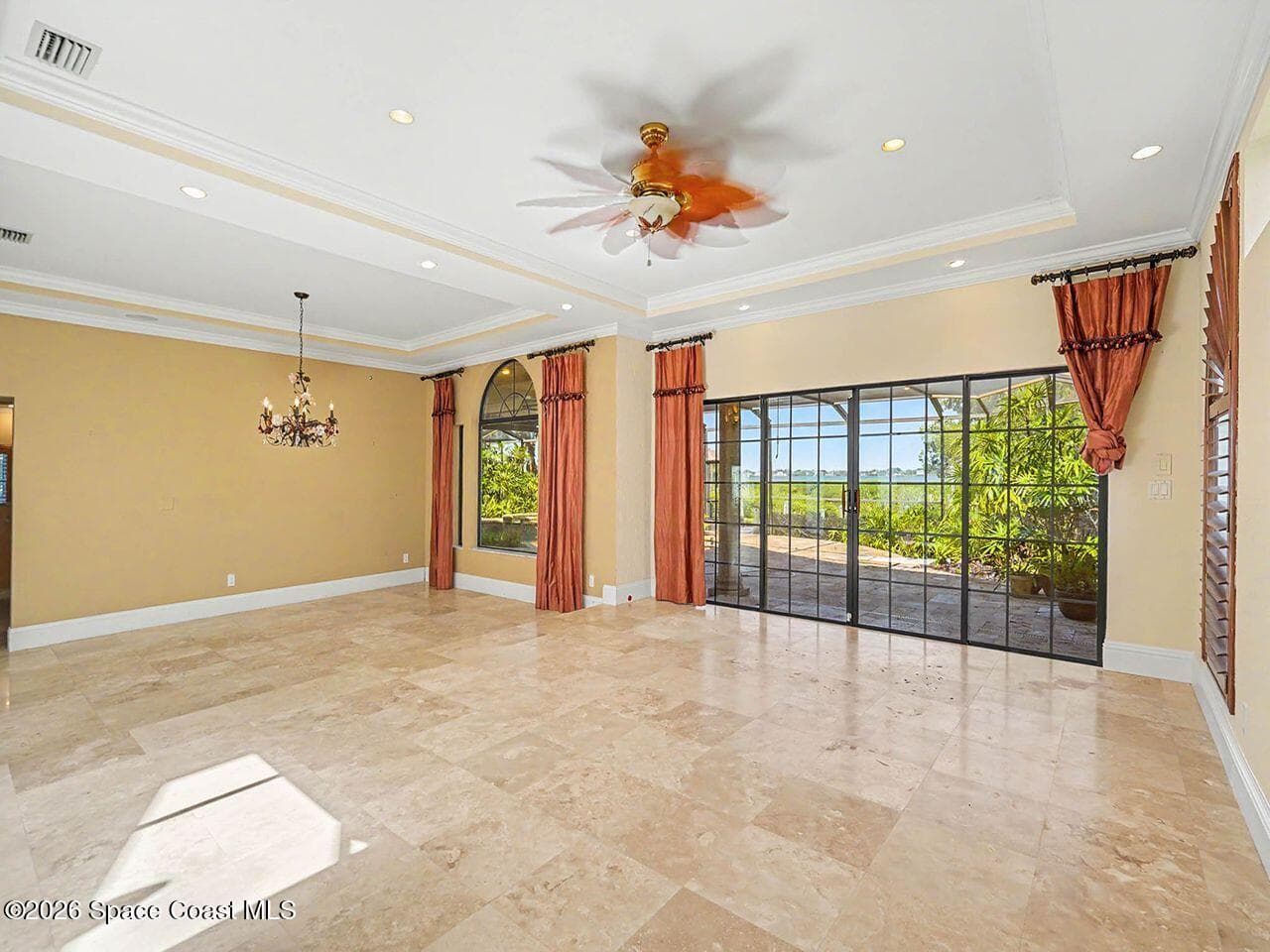 484 Lanternback Island Drive photo 8