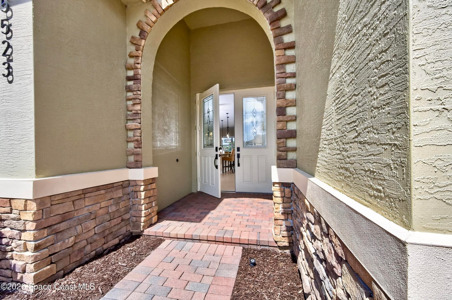 5523 49th Avenue photo 11