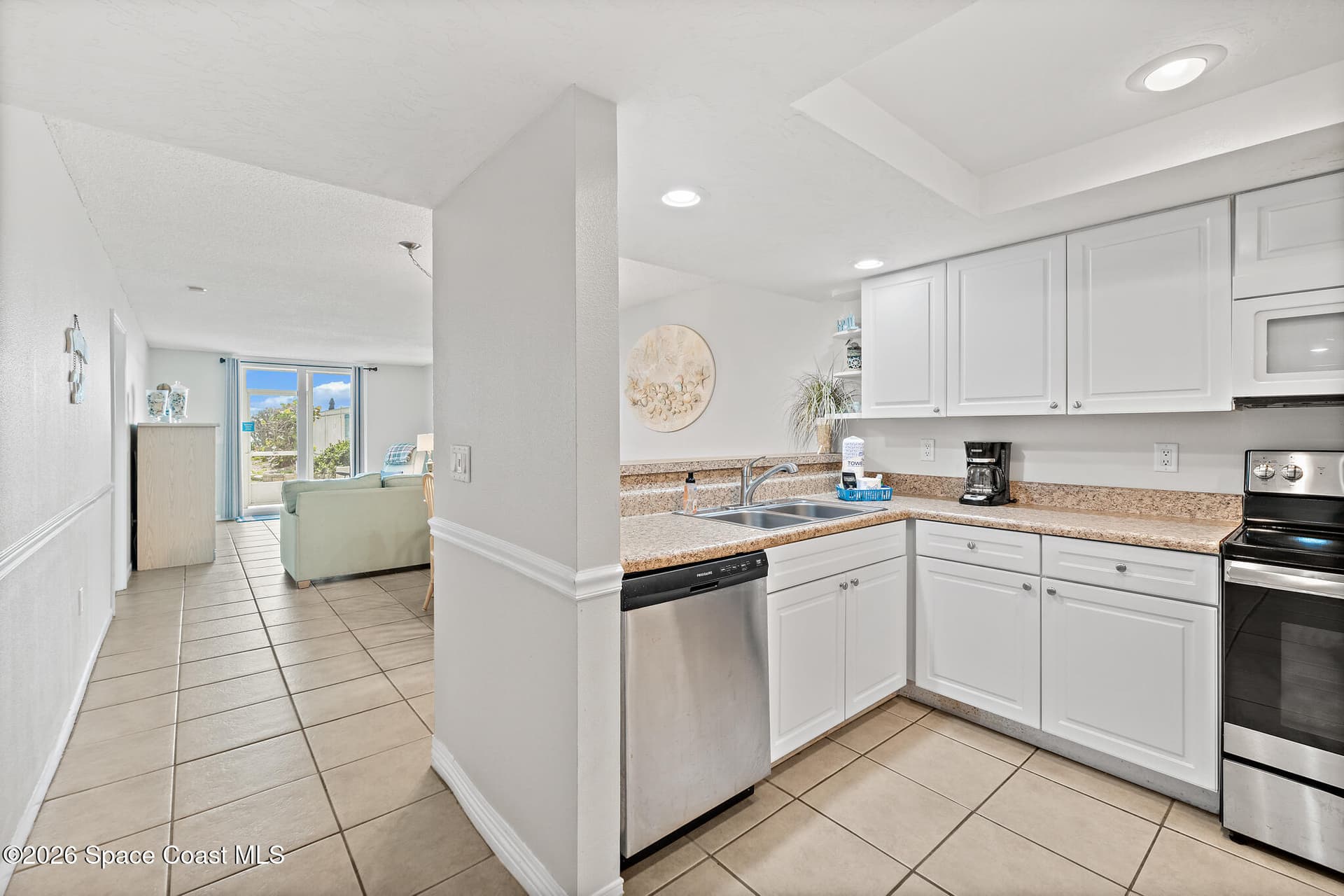 2055 Highway A1a 103 photo 8