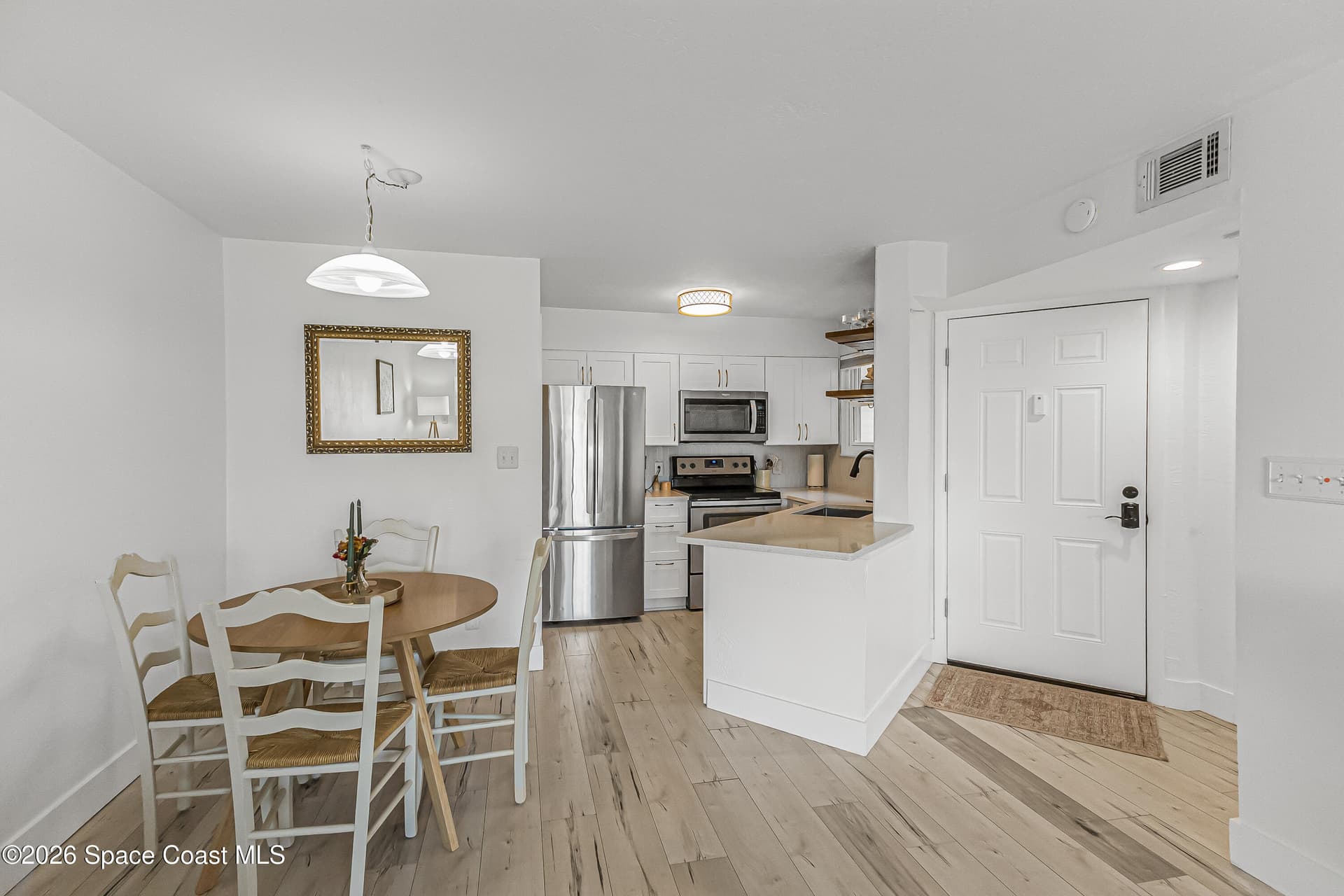 1850 Charlesmont Drive 119 photo 3