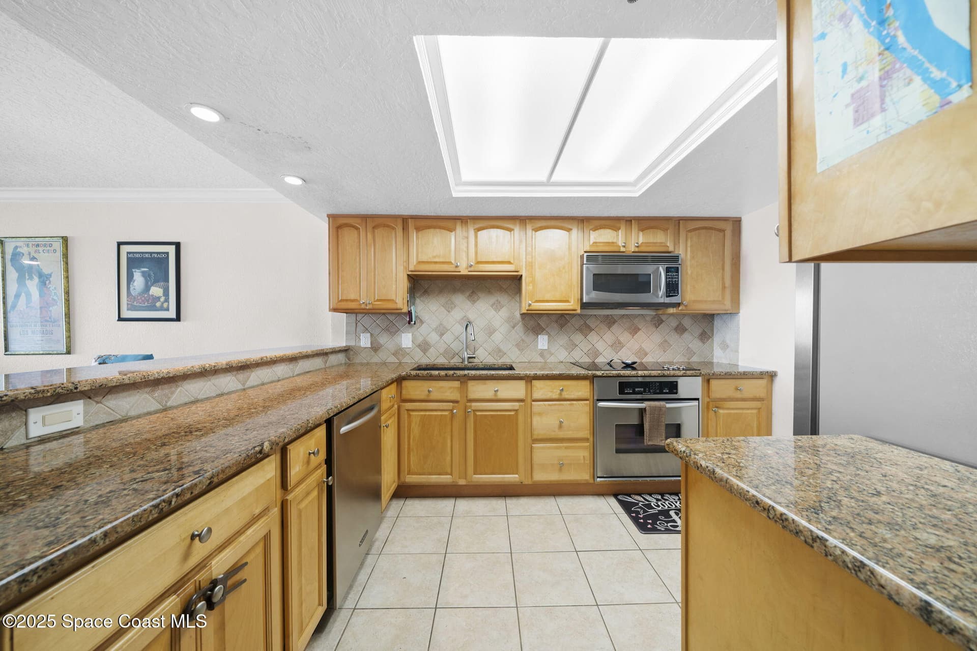 3031 S Atlantic Avenue 302 photo 15