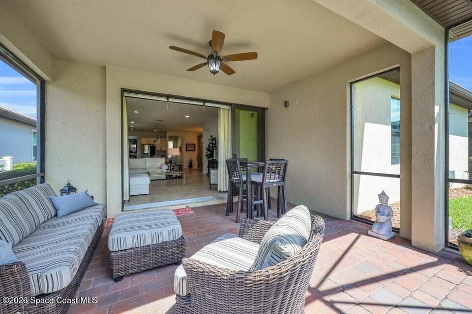 5040 Pendelton Square photo 23