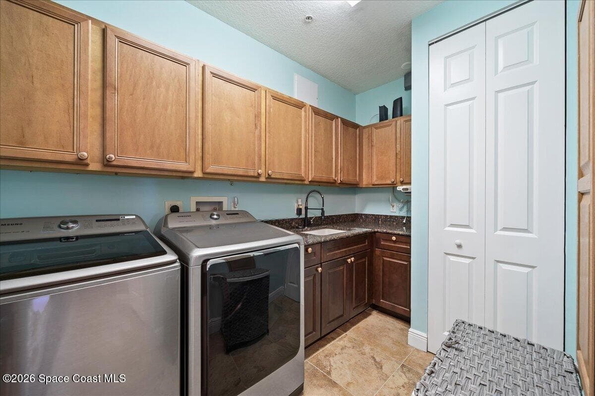 6005 Highway 1 101 photo 25