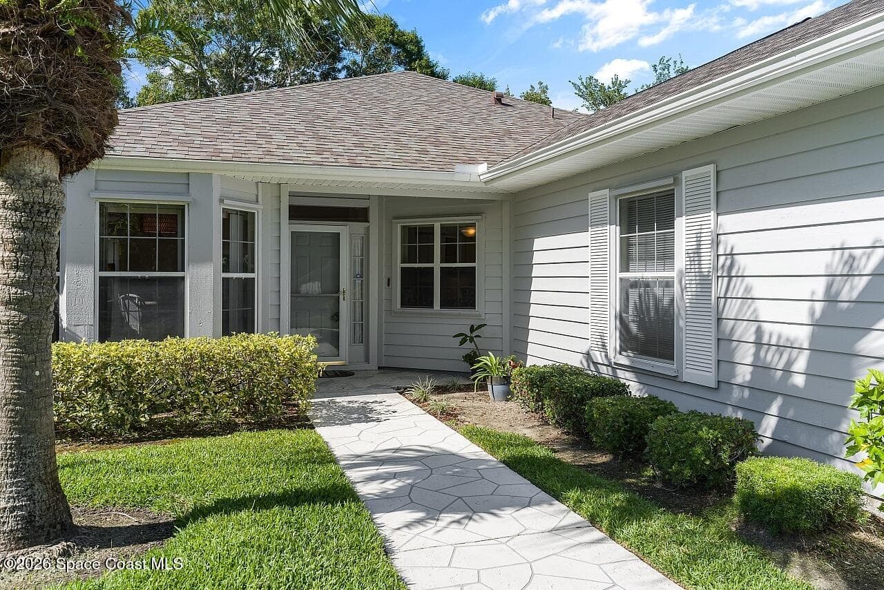 431 Tamarind Place photo 2