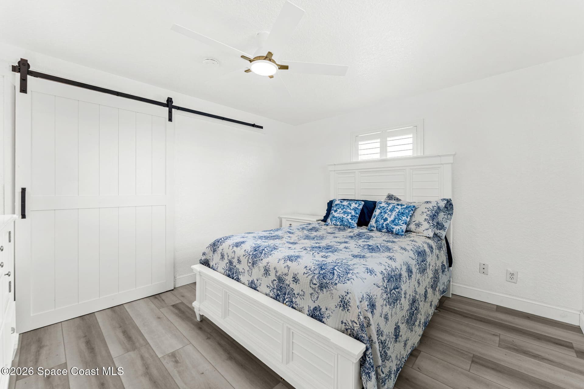 360 Diana Boulevard photo 25