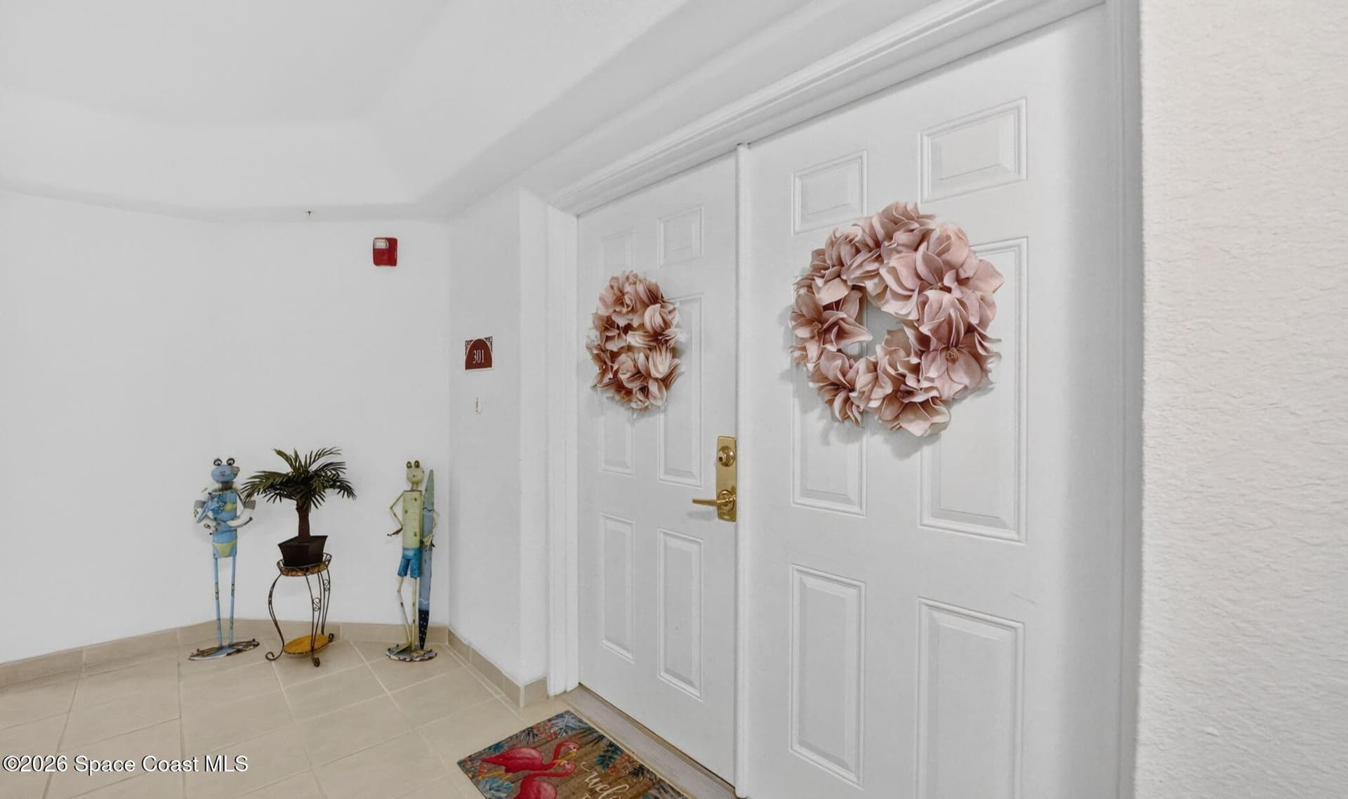 8903 Laguna Lane 301 photo 5
