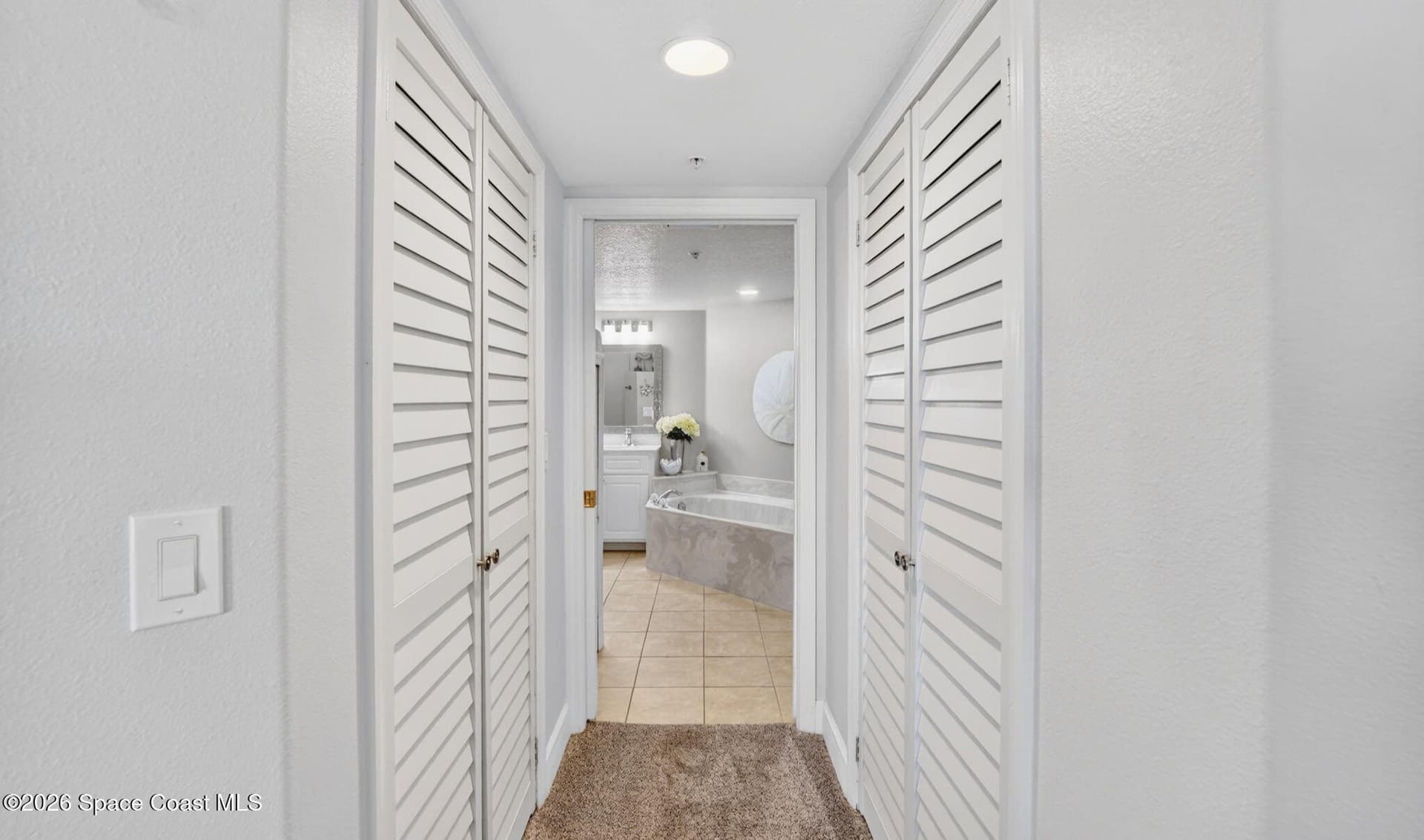 8903 Laguna Lane 301 photo 23