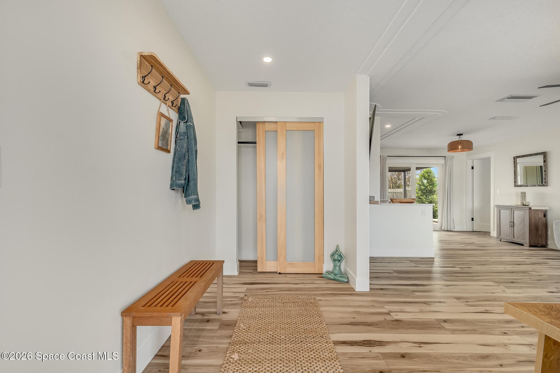 390 Ursa Avenue photo 14