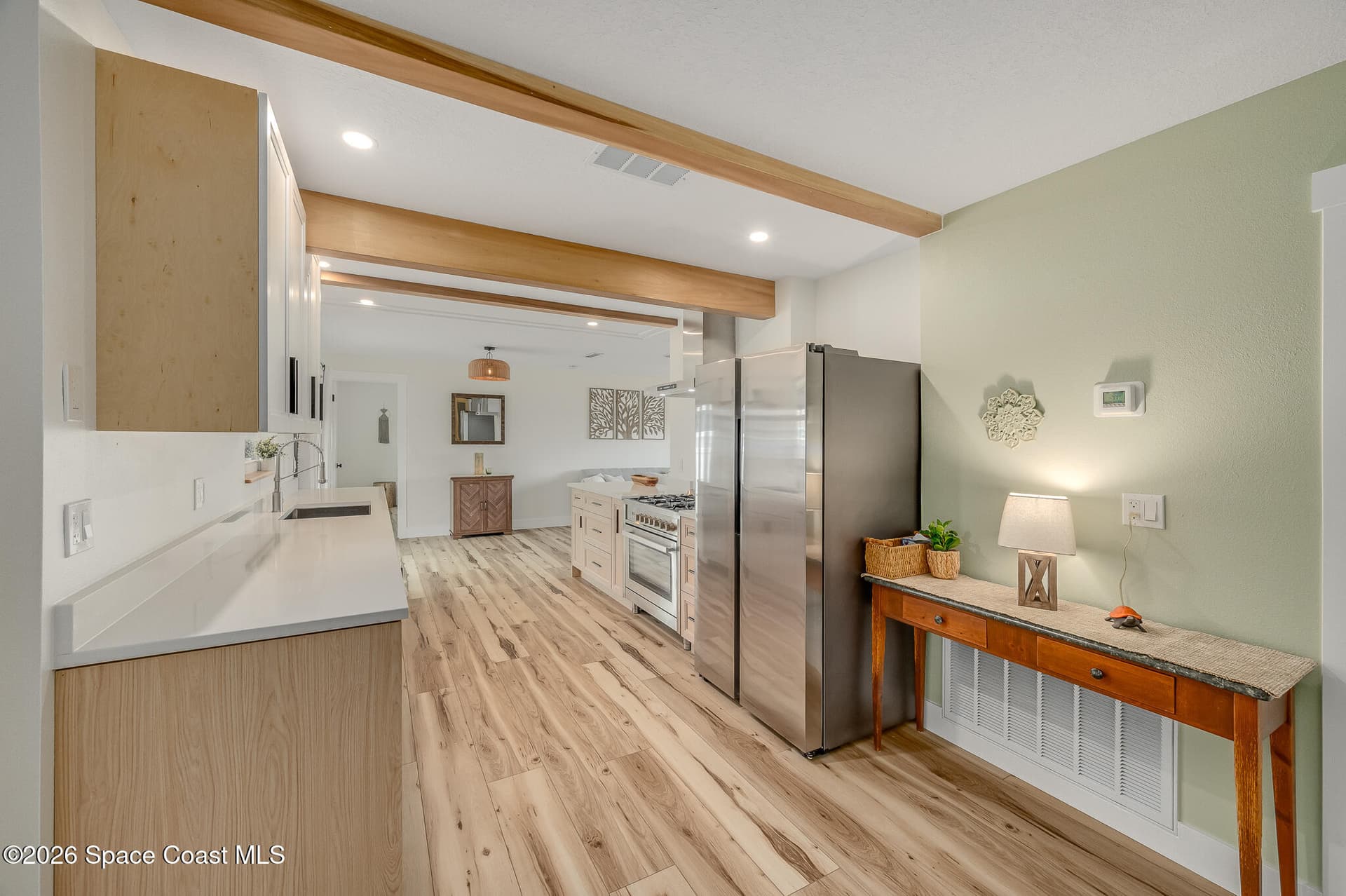 390 Ursa Avenue photo 7