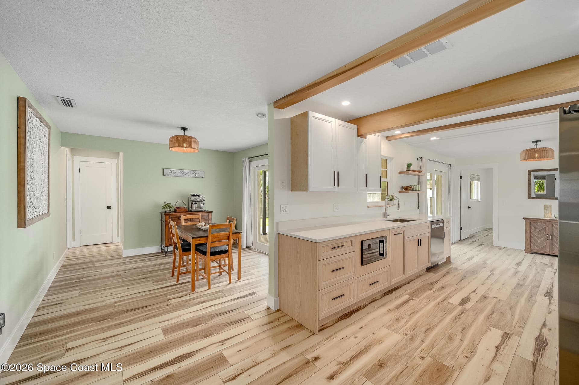 390 Ursa Avenue photo 22