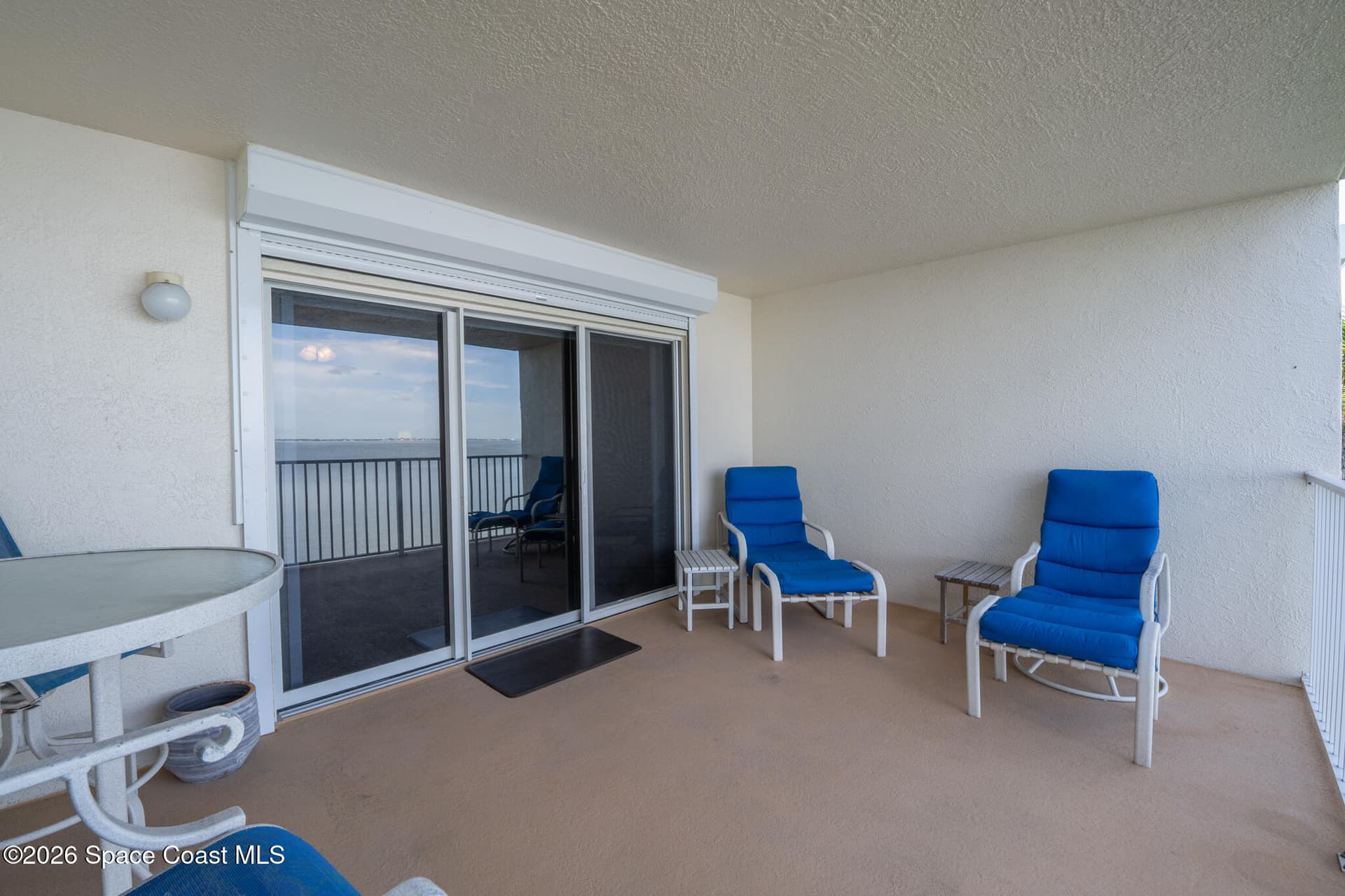 7028 Sevilla Court 202 photo 16