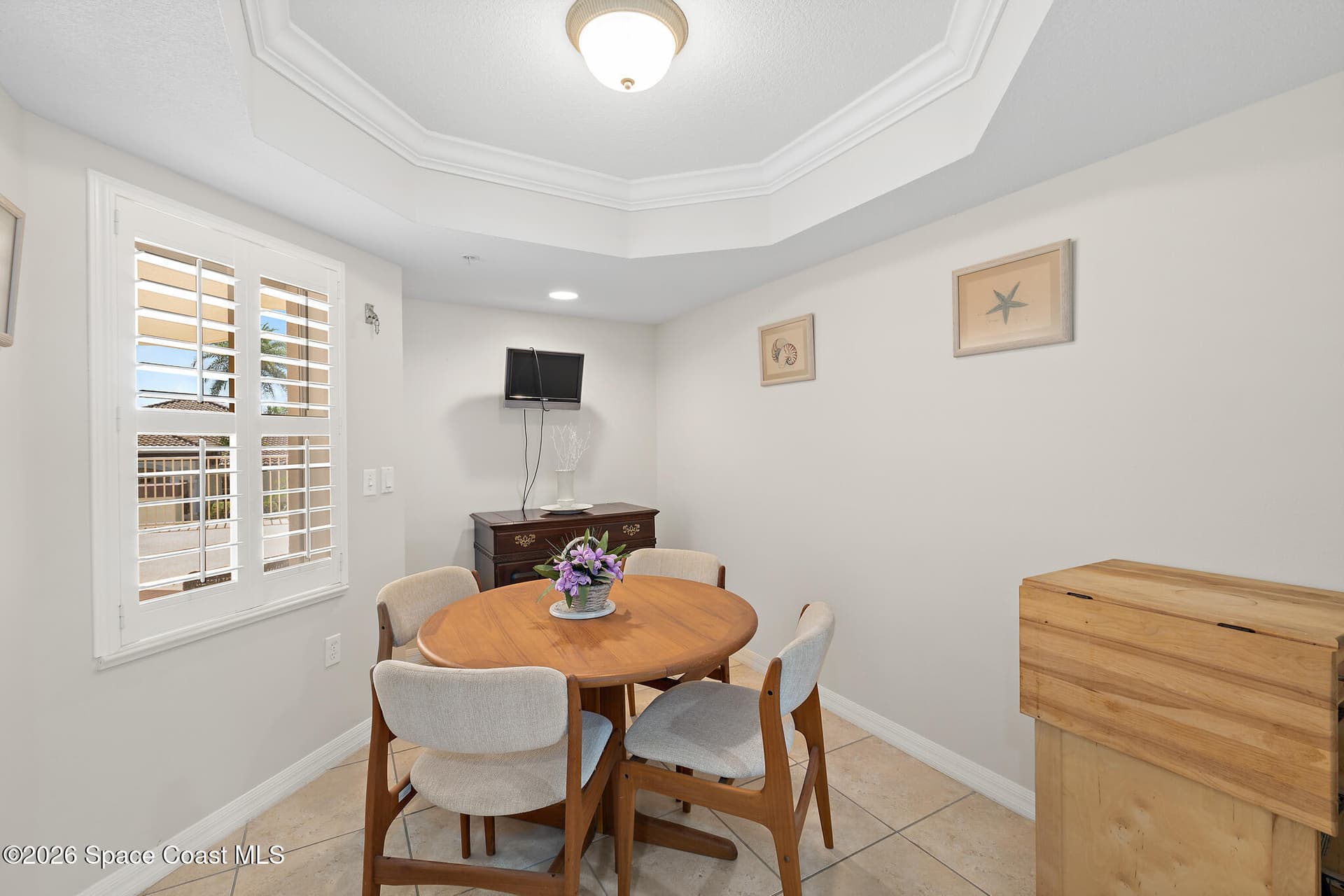 7028 Sevilla Court 202 photo 14