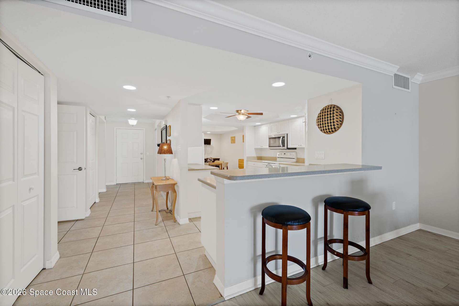 7028 Sevilla Court 202 photo 21