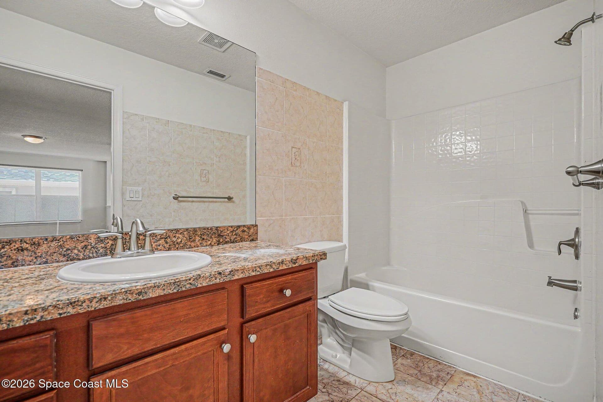 1497 Alaqua Way photo 6