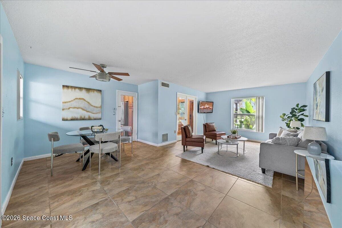 401 Bridgetown Court photo 18