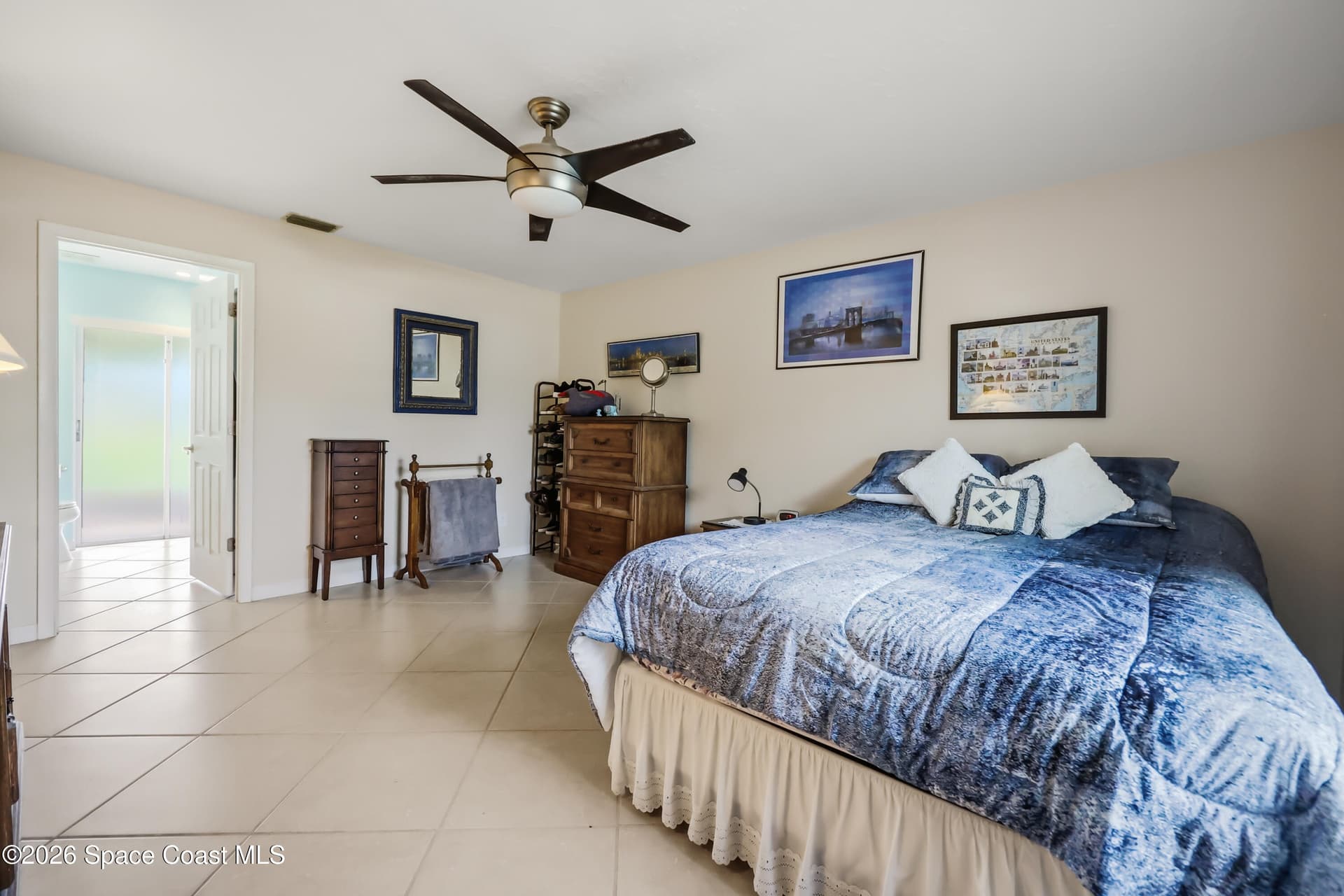 2427 Nobility Avenue photo 15