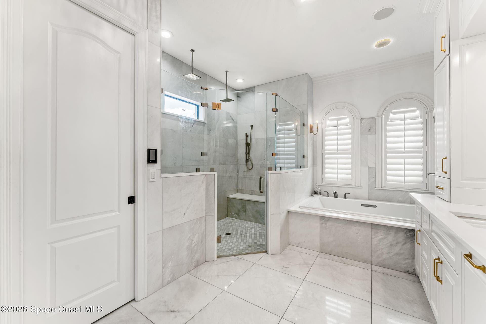 4781 Honeyridge Lane photo 19