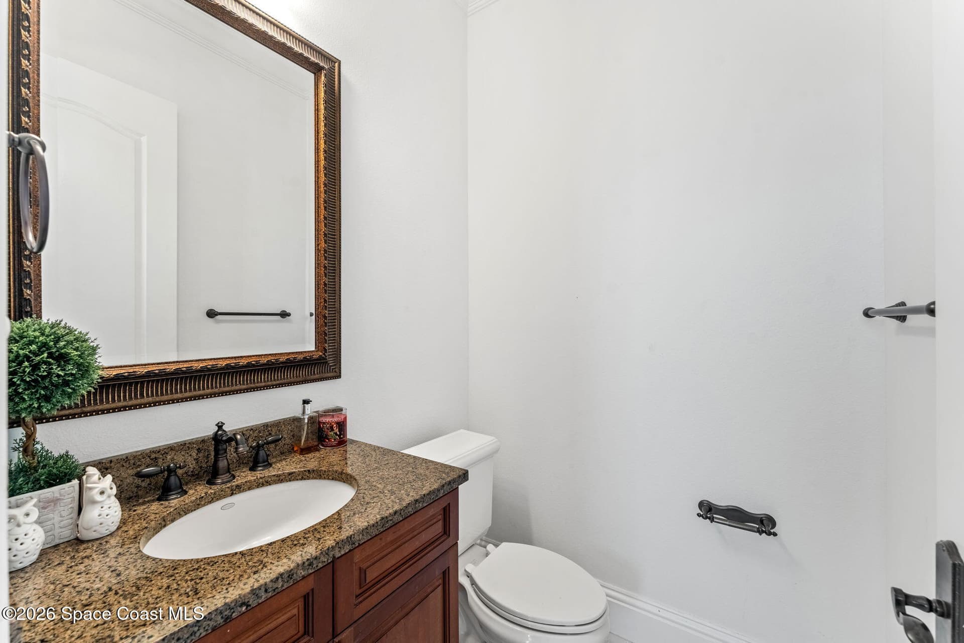4781 Honeyridge Lane photo 22