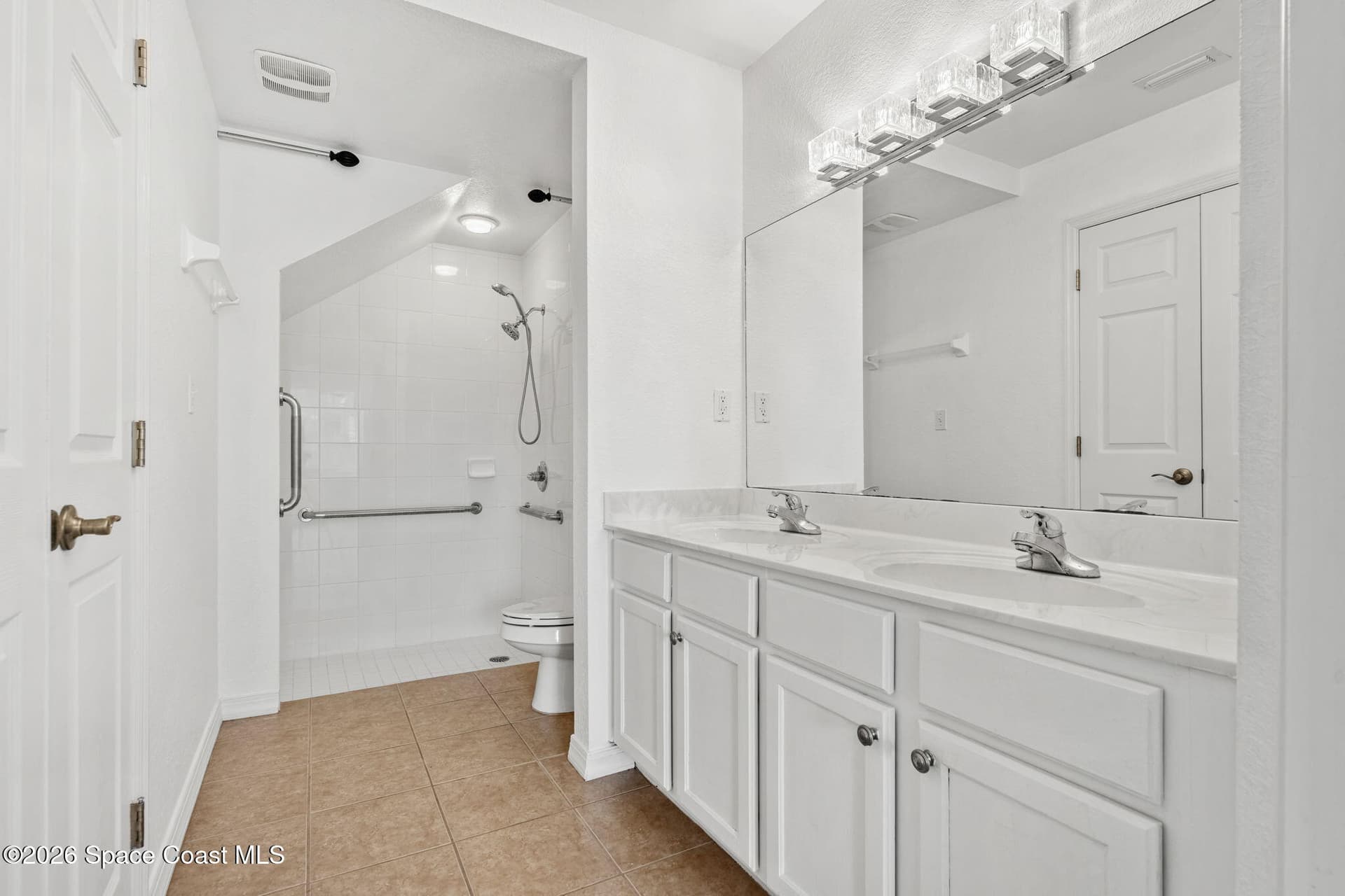 110 Turpial Way 106 photo 25
