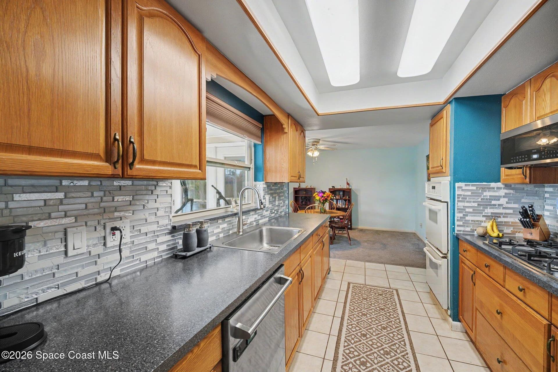 1370 Mercury Street photo 14