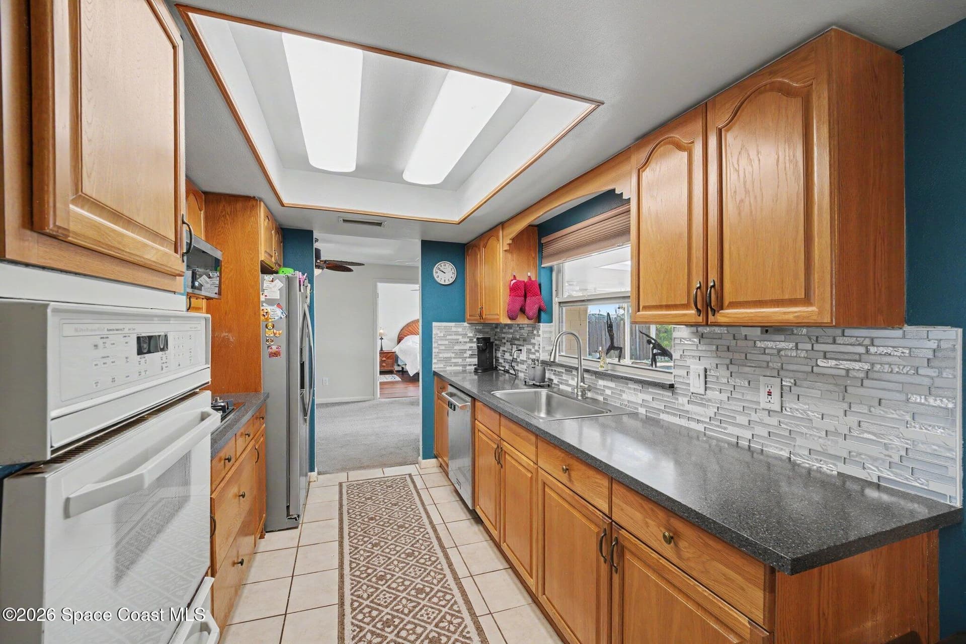 1370 Mercury Street photo 16