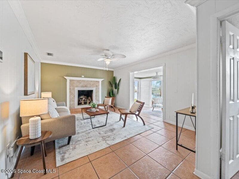 1580 Bream Street photo 4