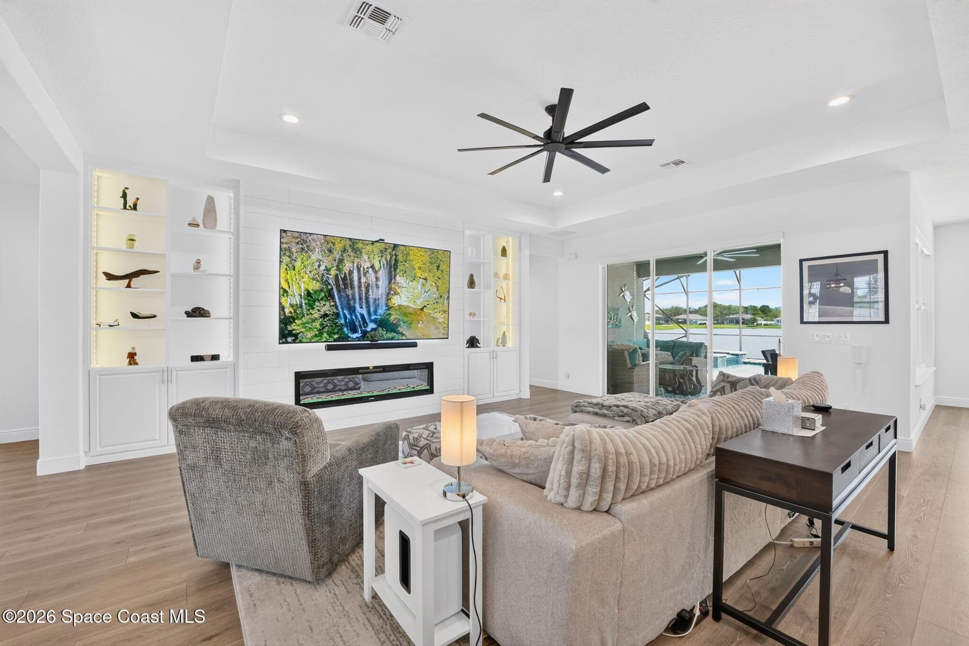 345 Loymer Circle photo 13