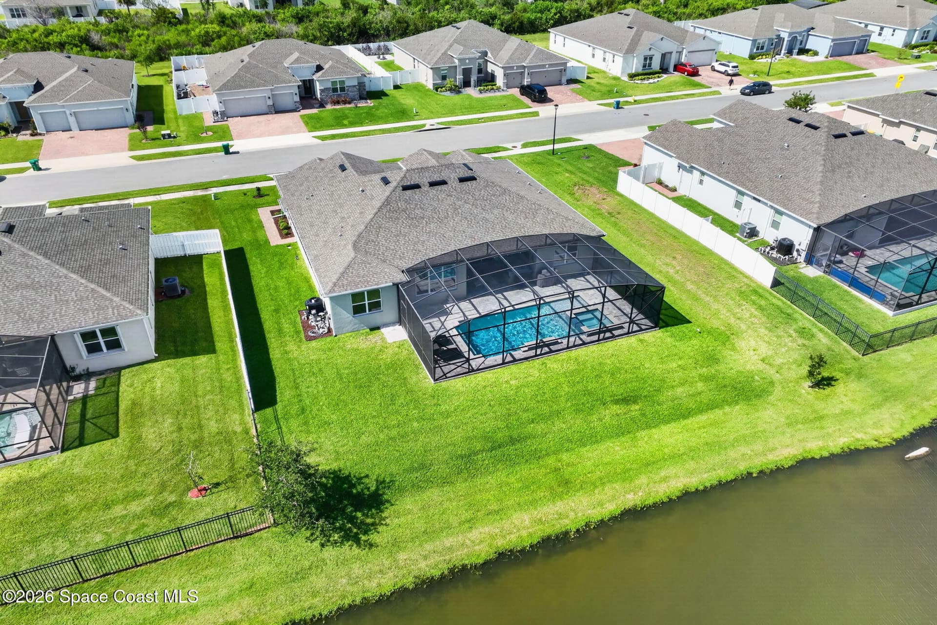 345 Loymer Circle photo 10