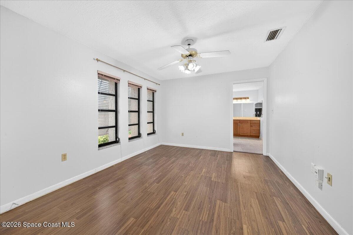 2530 Sykes Creek Drive photo 20