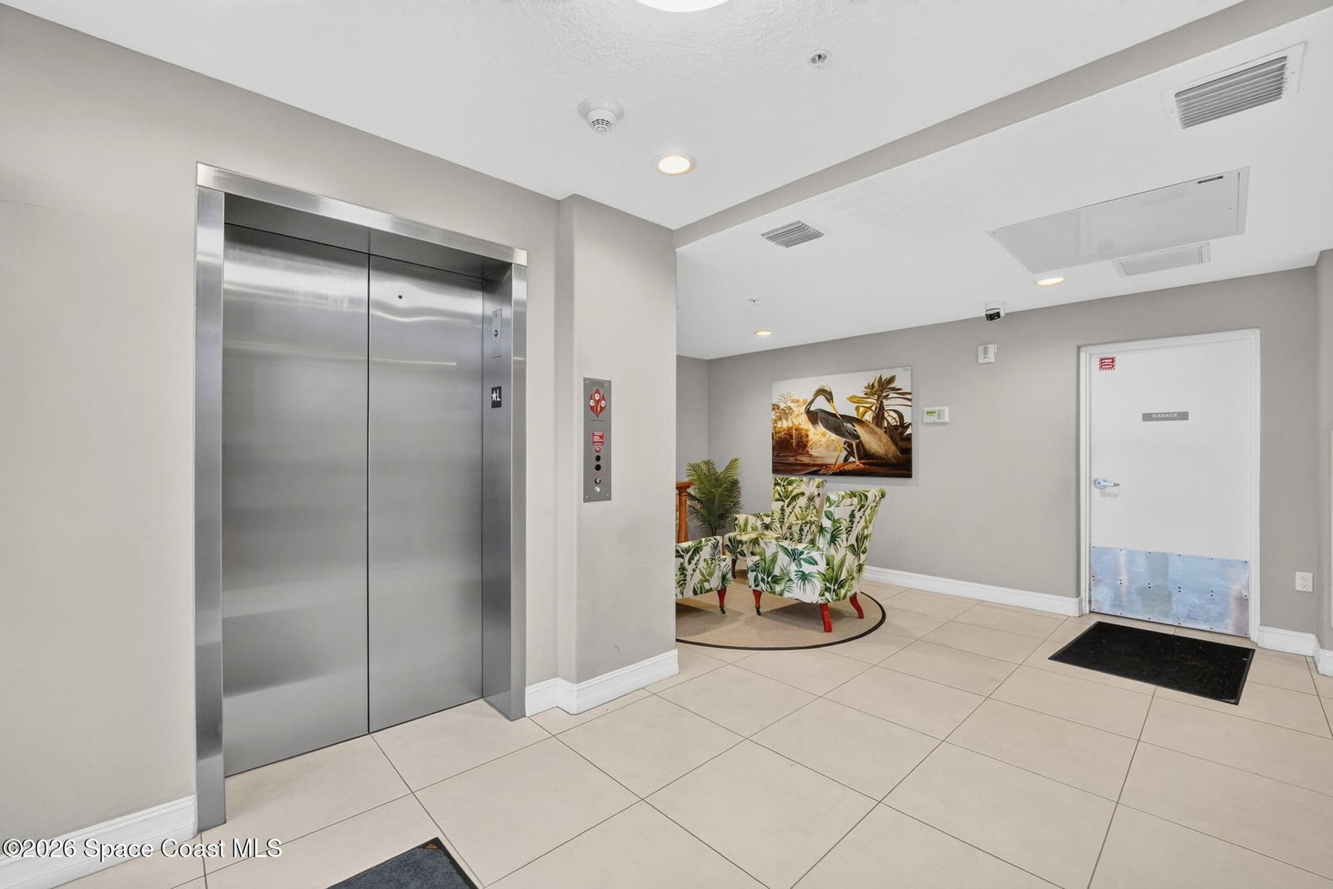 1825 Riverside Drive 502 photo 4