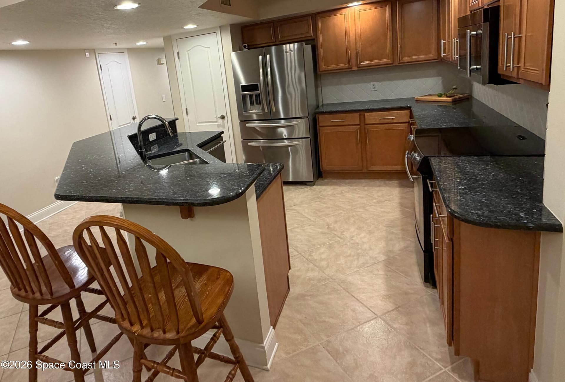 550 Jackson Avenue 303 photo 3