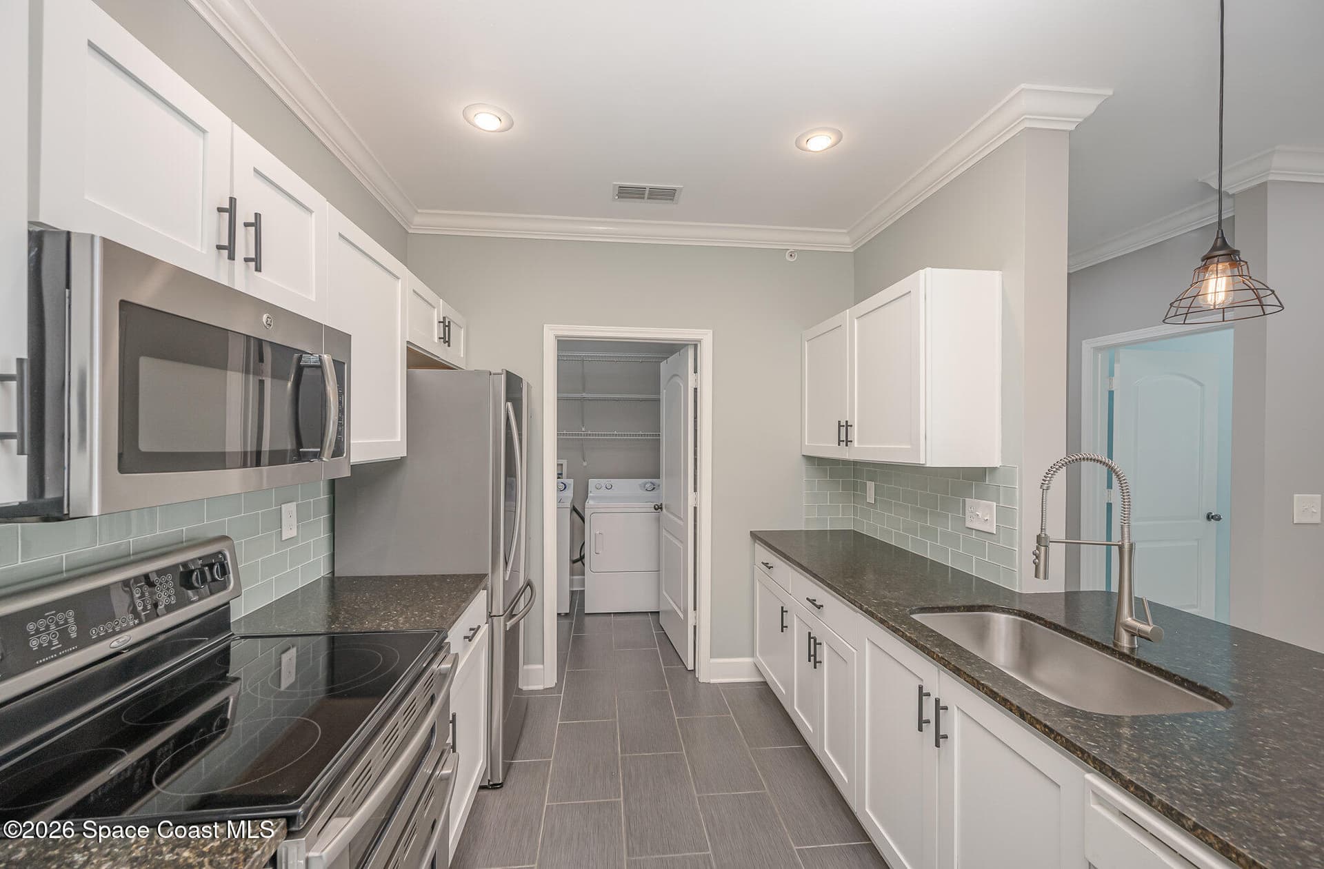 6421 Borasco Drive 3204 photo 7