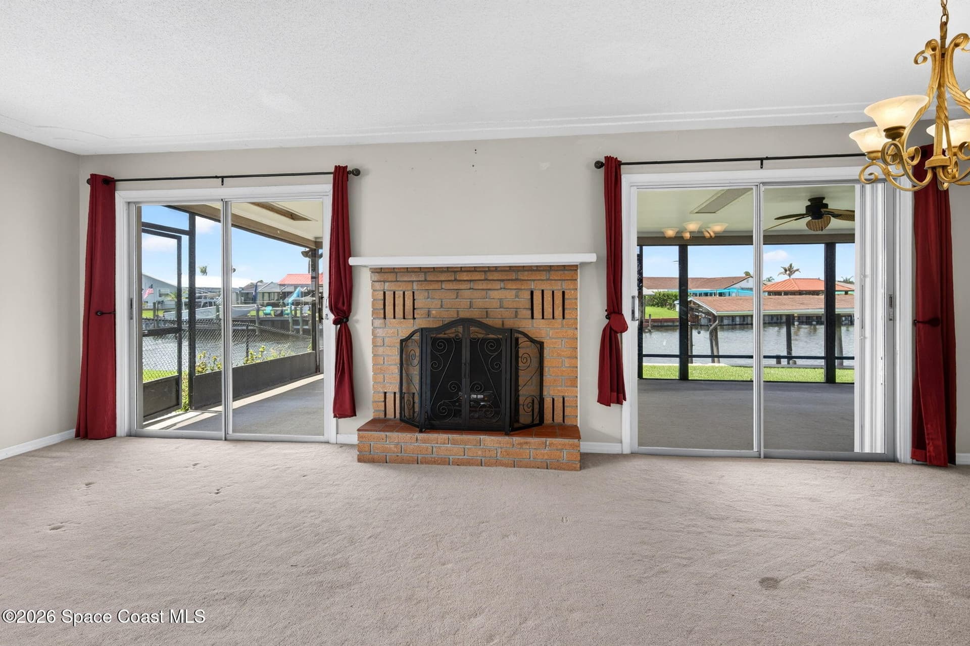 315 Ursa Avenue photo 8