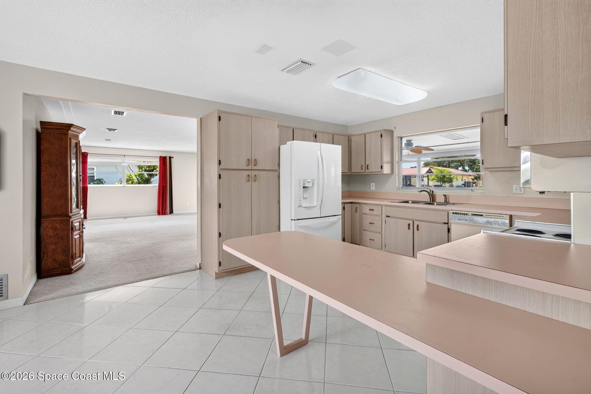 315 Ursa Avenue photo 14