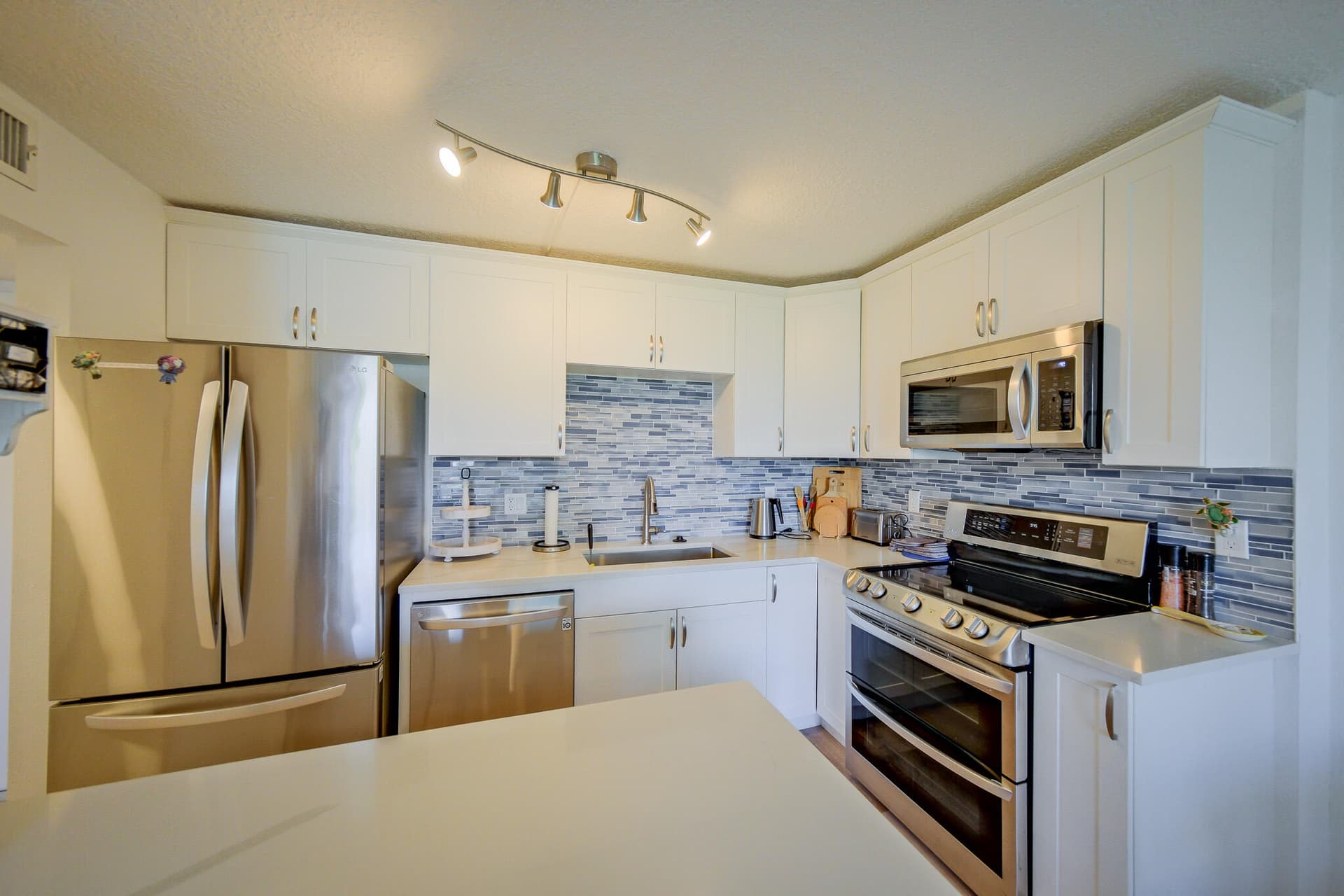 2020 N Atlantic Avenue 209 photo 6