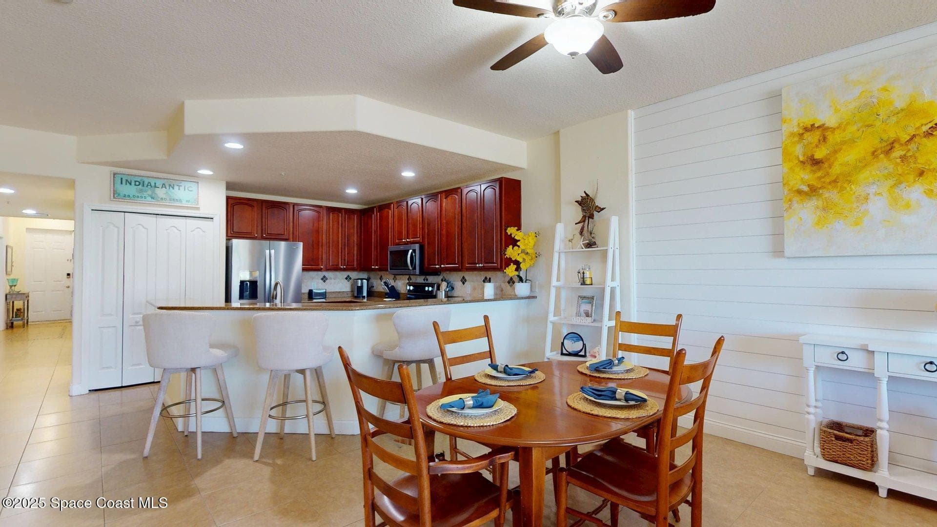 601 N Miramar Avenue 110 photo 16