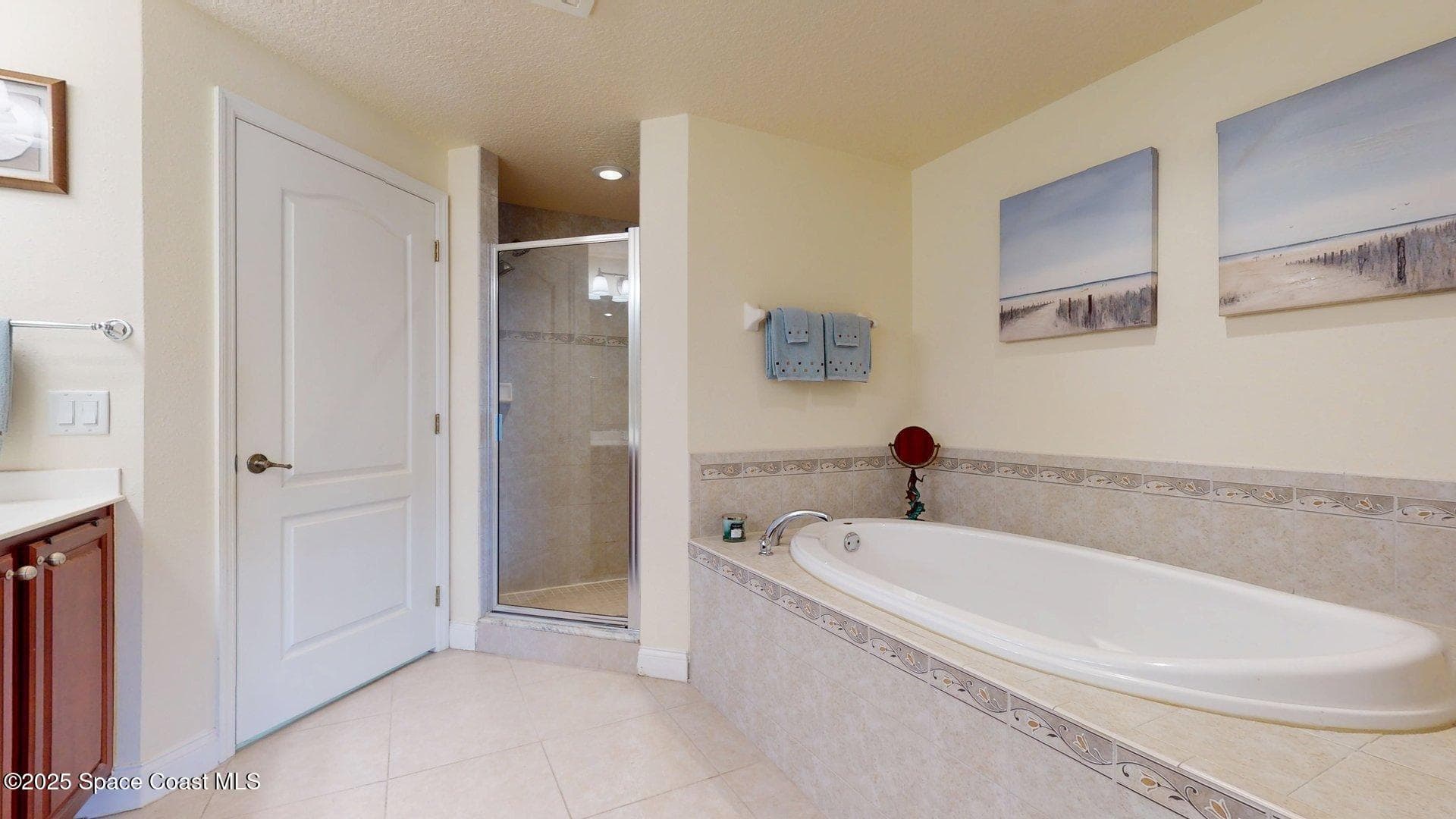 601 N Miramar Avenue 110 photo 25