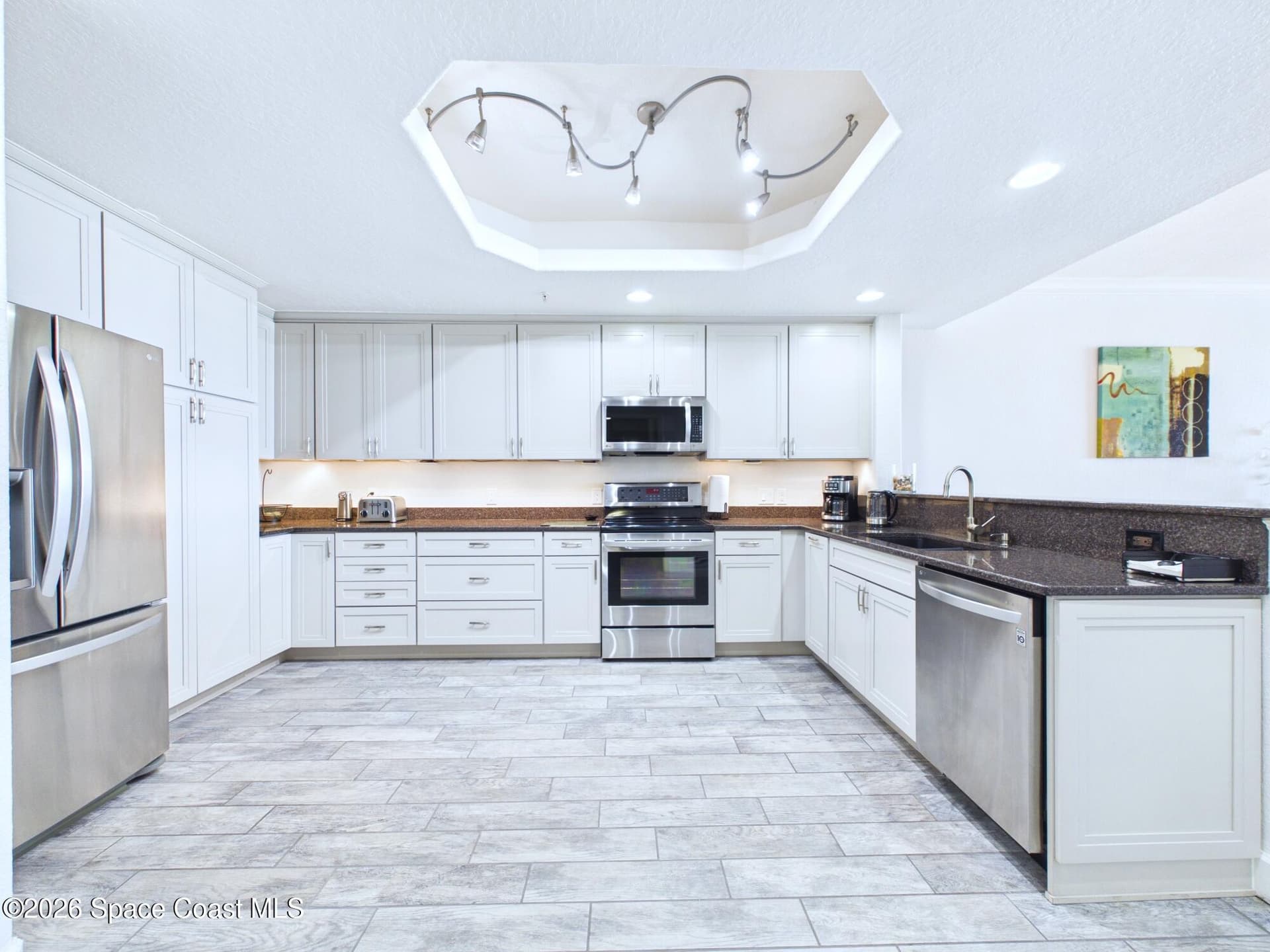 806 Mystic Drive D504 photo 4