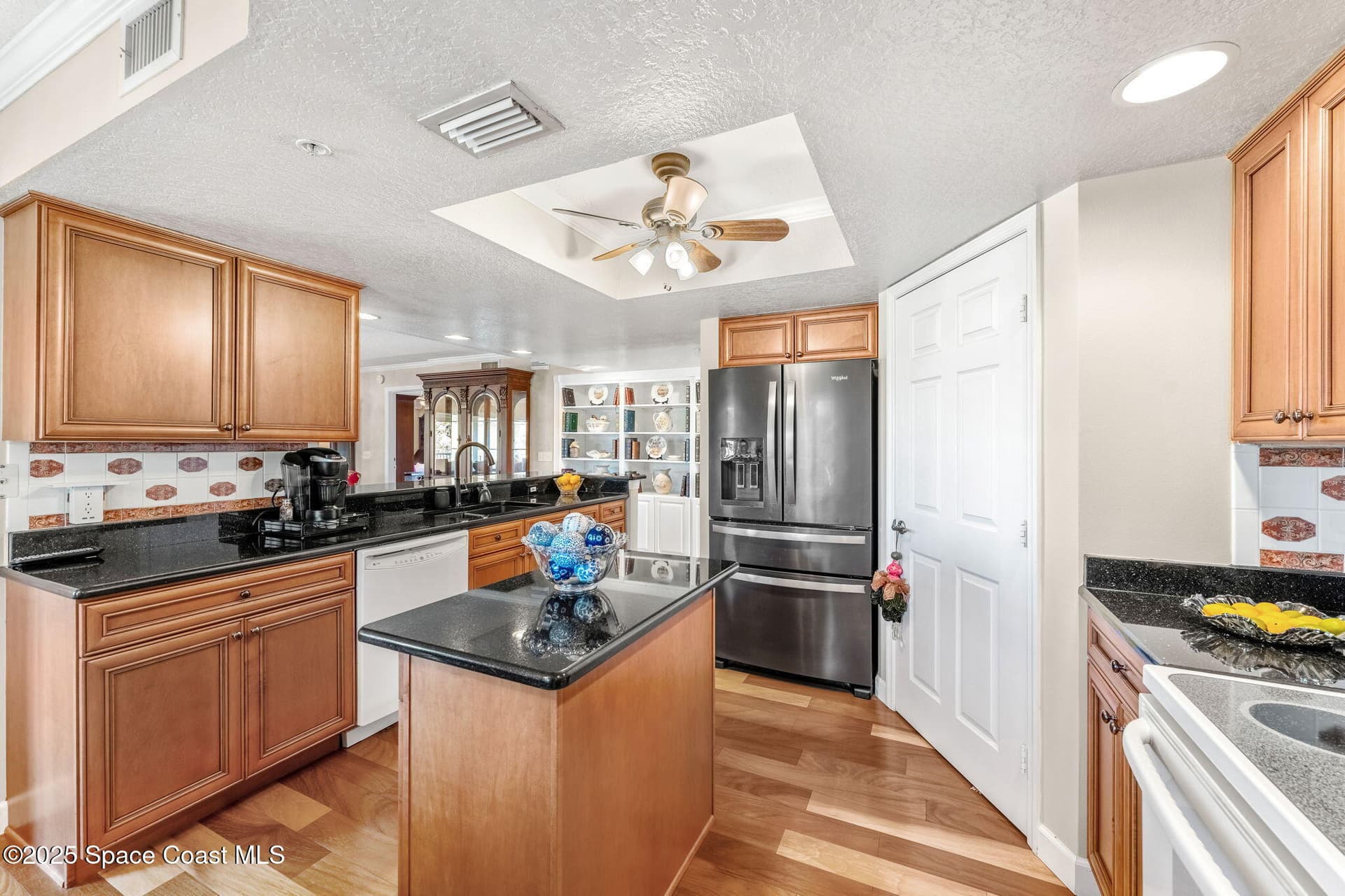 100 Riverside Drive 301 photo 10