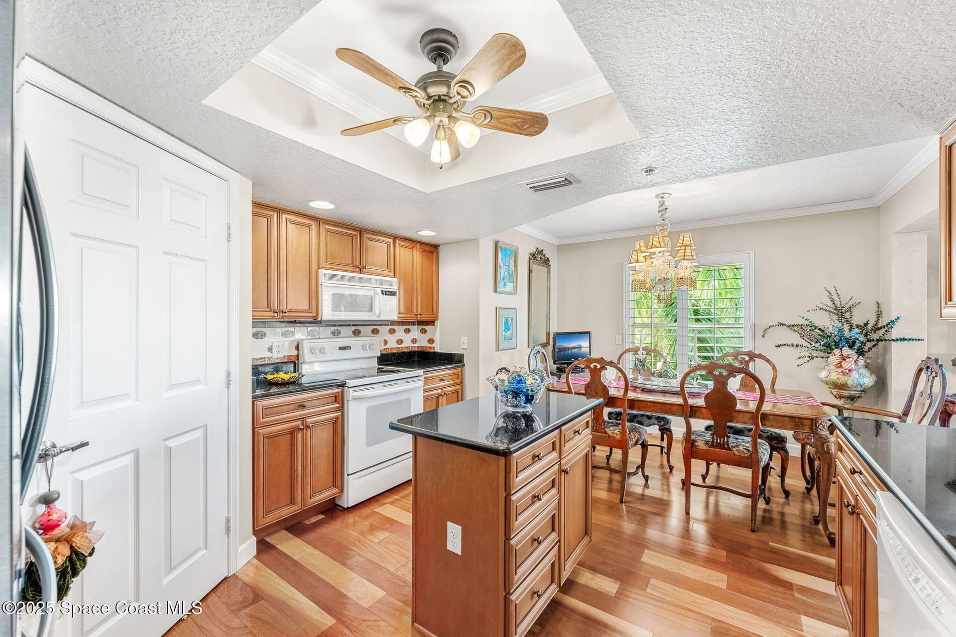 100 Riverside Drive 301 photo 11
