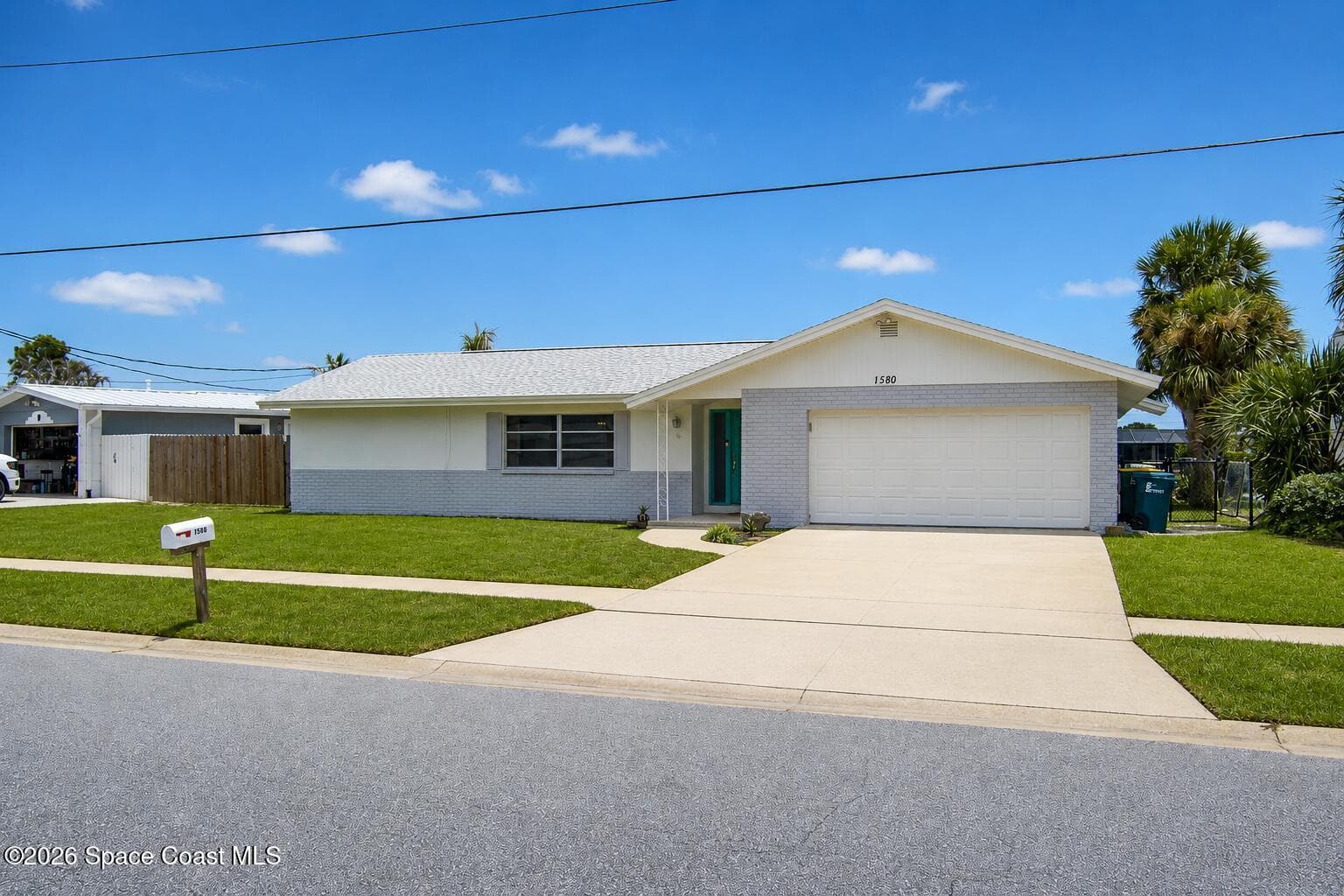1580 Mercury Street photo 5
