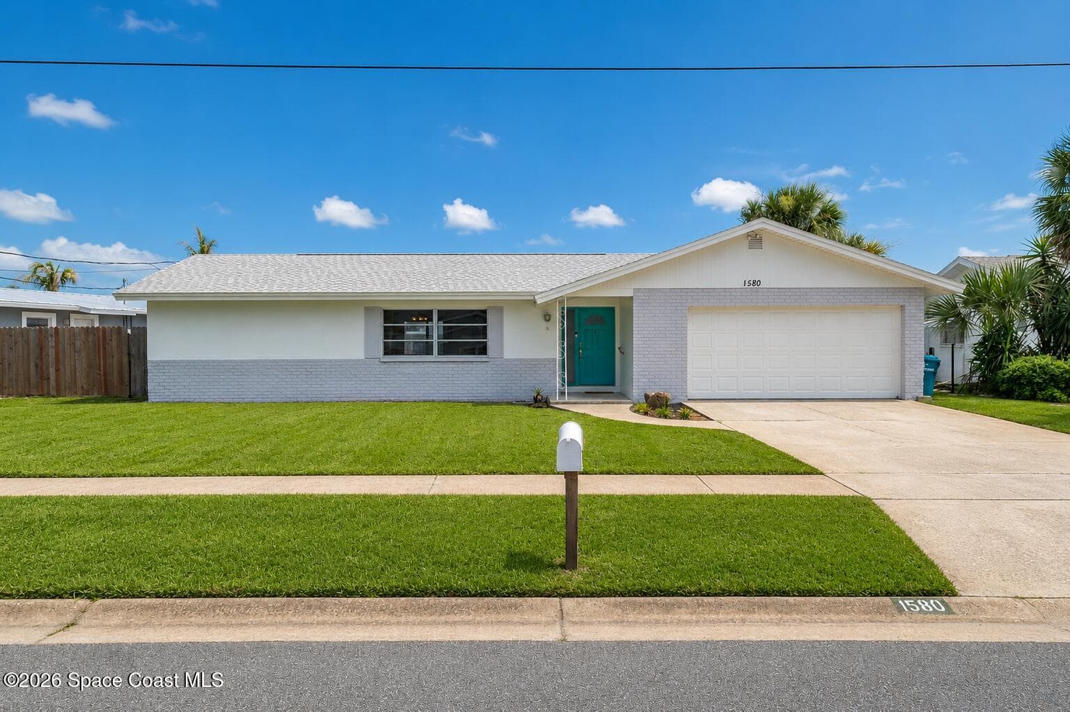 1580 Mercury Street photo 8