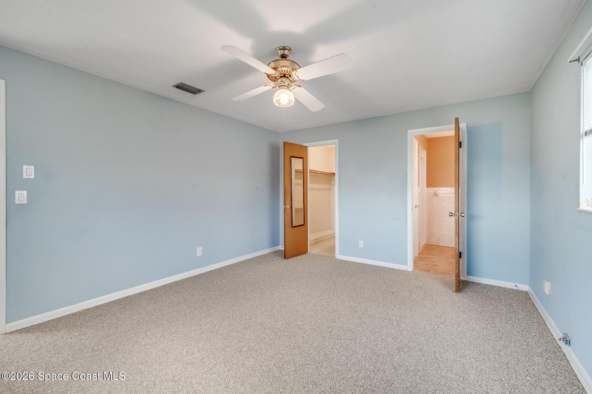 1580 Mercury Street photo 17