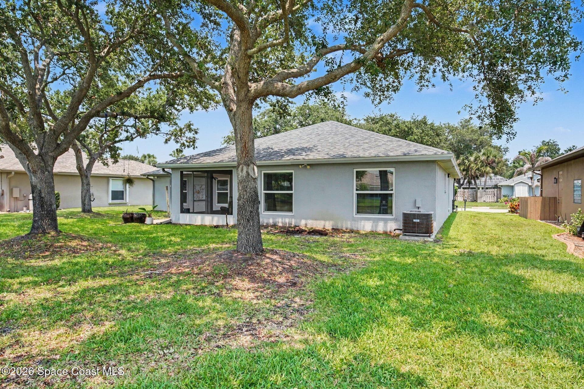 681 Sheridan Woods Drive photo 21