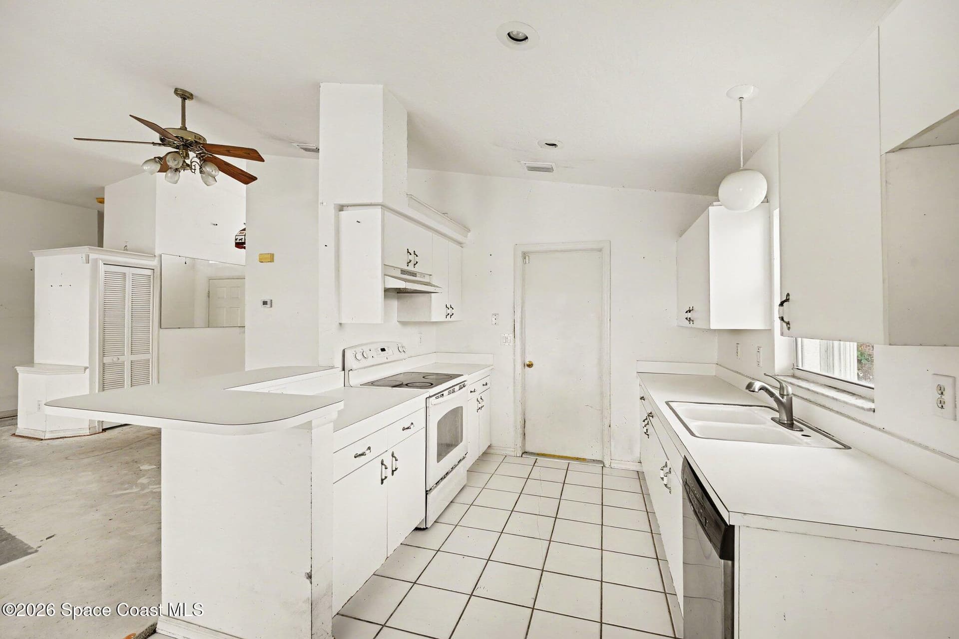 320 Las Olas Drive photo 9